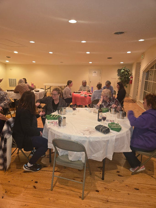 Bordeleau holiday candle pouring workshop hosted by Seven Divas