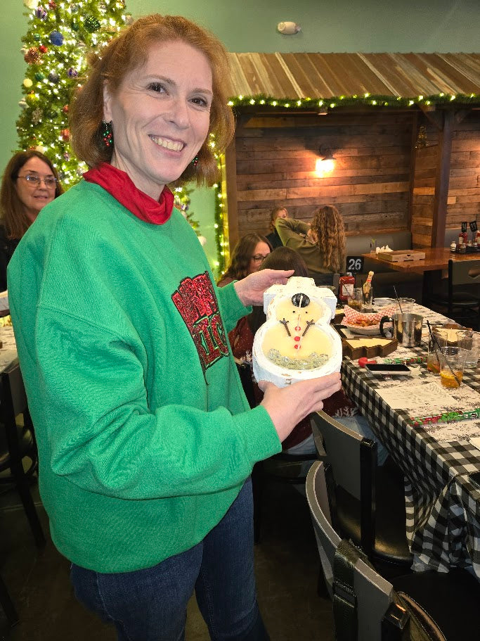 Burnish holiday candle pouring workshop hosted by Seven Divas